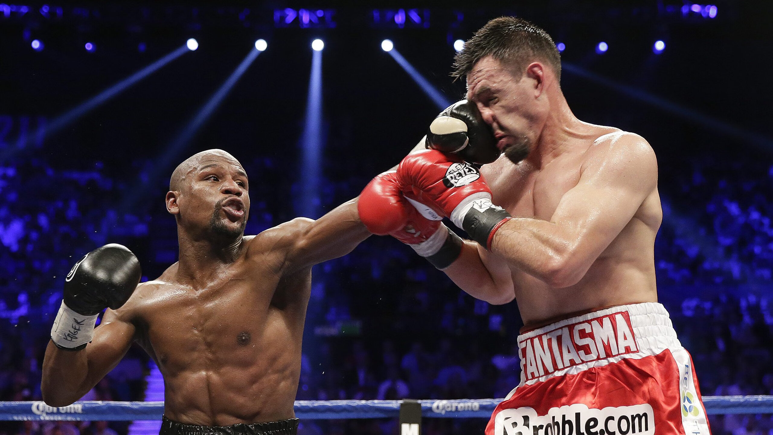 球迷高唱国歌，见证阿根廷夺冠，阿根廷国家队队歌歌词